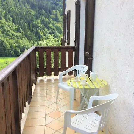 Acero Rosso Apartament San Colombano